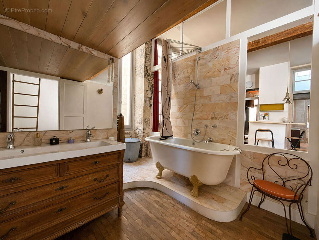 ARCHITECTURE ATYPIQUE- 1700 -Appartement avec terrasse - photo 12