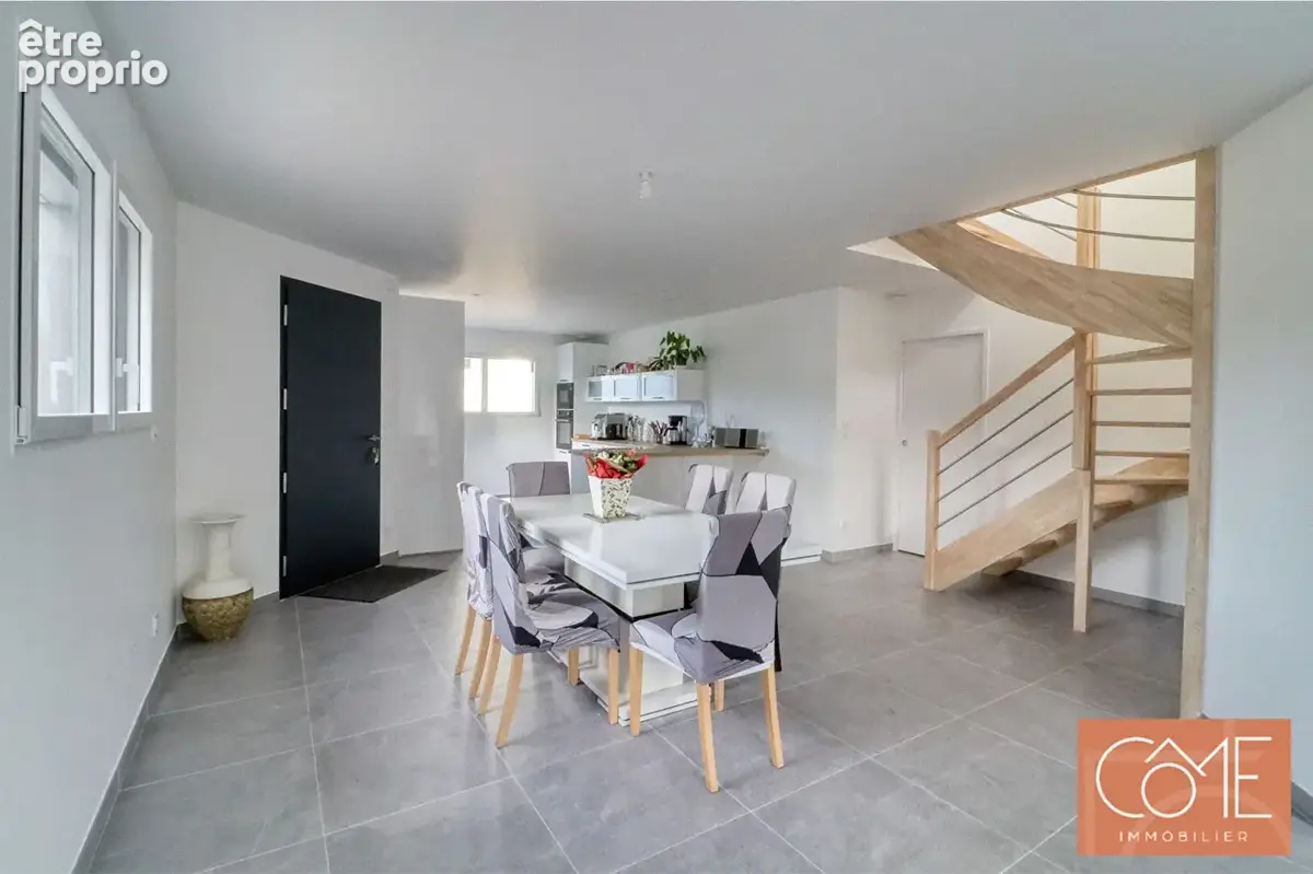 À vendre - 35530 noyal-sur-vilaine -  maison récente de 2024 - 4 chambres et 1 bureau - 128,98 m² habitables et 146,67 m² -  jar - photo 3
