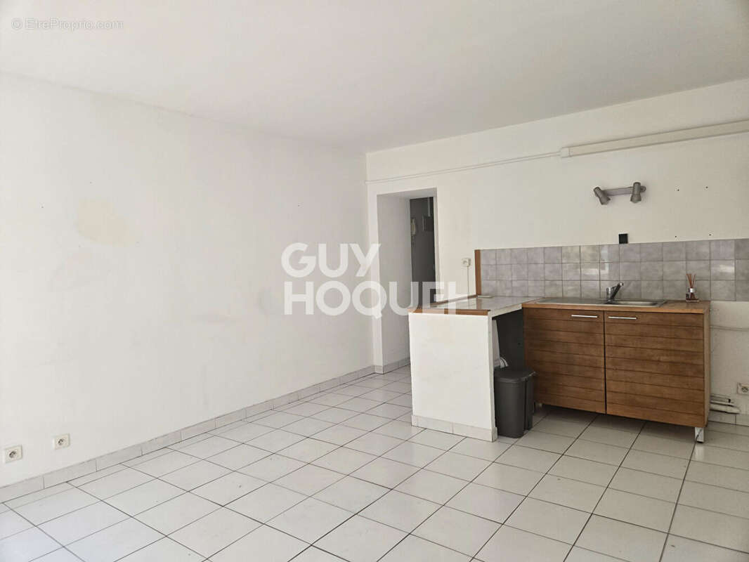 Appartement 2 pièces lumineux à vendre au coeur de Villeneuve-lès-Avignon - photo 2