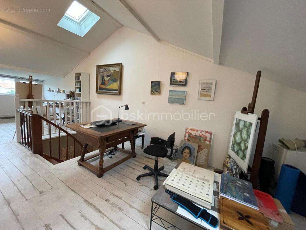 Superbe maison de ville à saintes  en pierre de taille proche de la gare et de toutes les commodités - photo 11