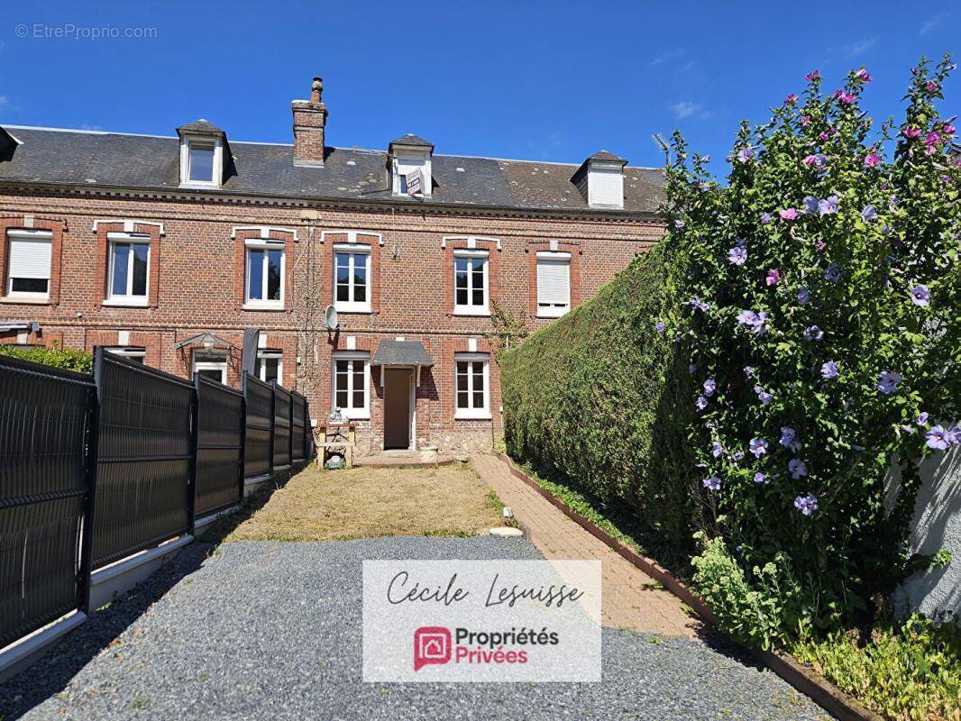 Maison à LILLEBONNE