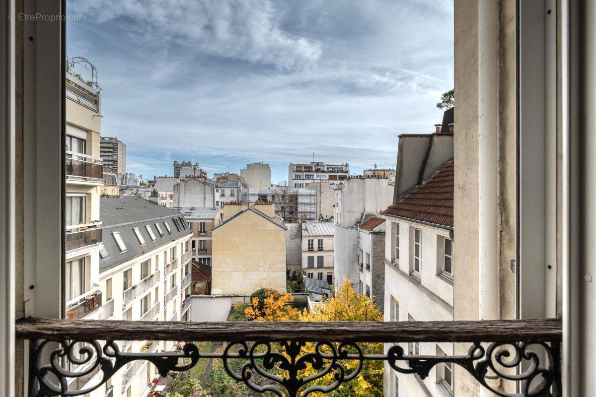 Appartement à PARIS-11E