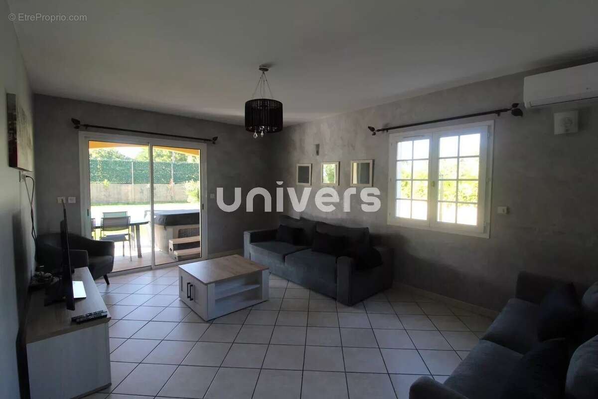 Maison à LIVRON-SUR-DROME