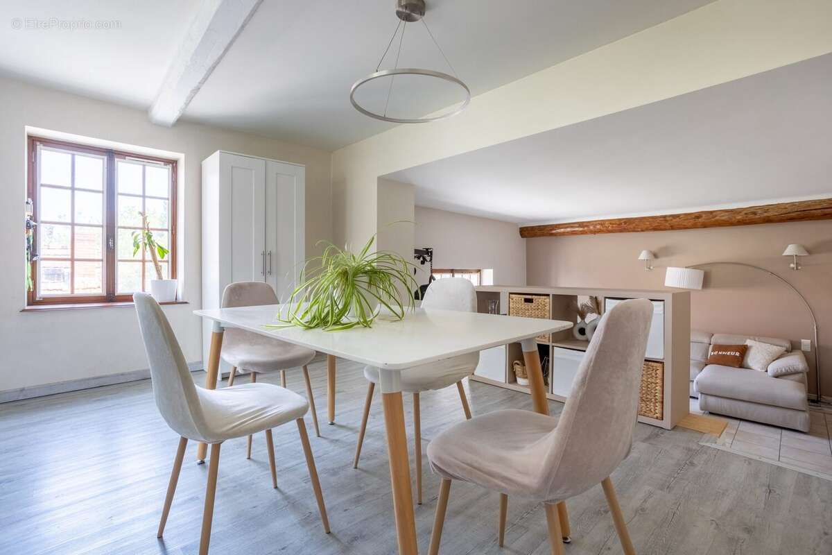 Maison à SAINT-BONNET-PRES-RIOM