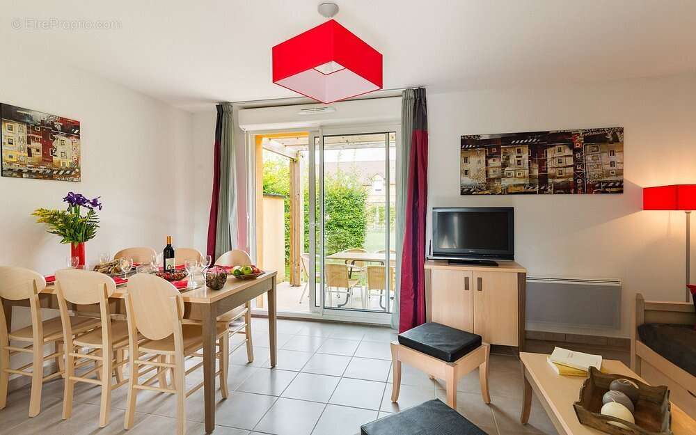 INVESTISSEMENT LOCATIF  Montignac-Lascaux  Résidence de Tourisme Les Bastides de Lascaux - 6,06% de rentabilité - photo 3