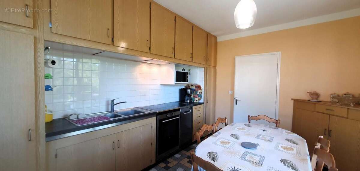 Maison à LESCURE-JAOUL