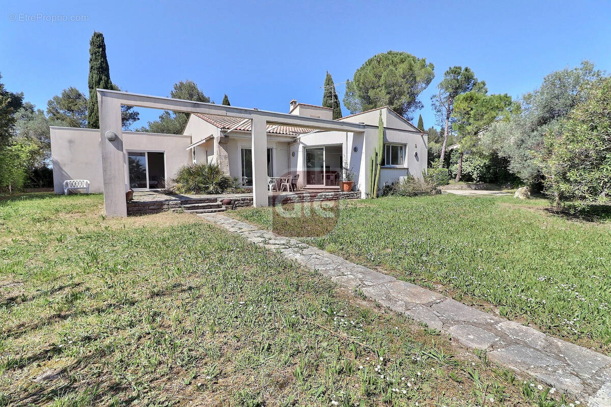 Maison à SAINT-VINCENT-DE-BARBEYRARGUES
