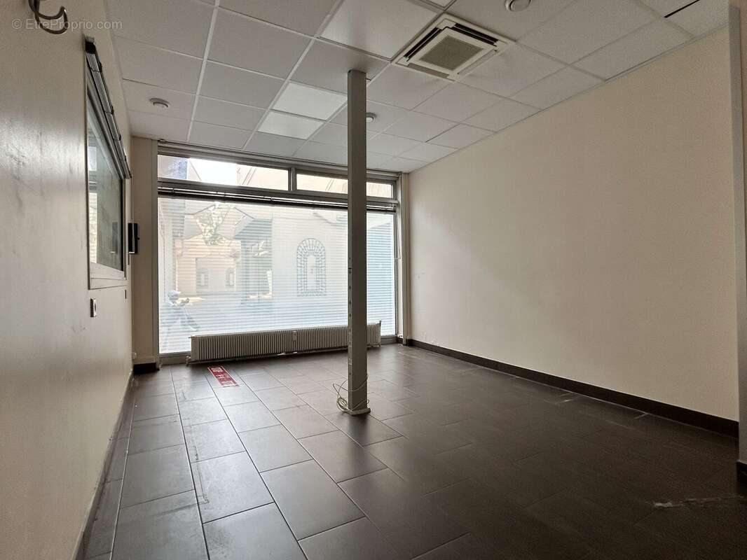 Commerce à PARIS-10E