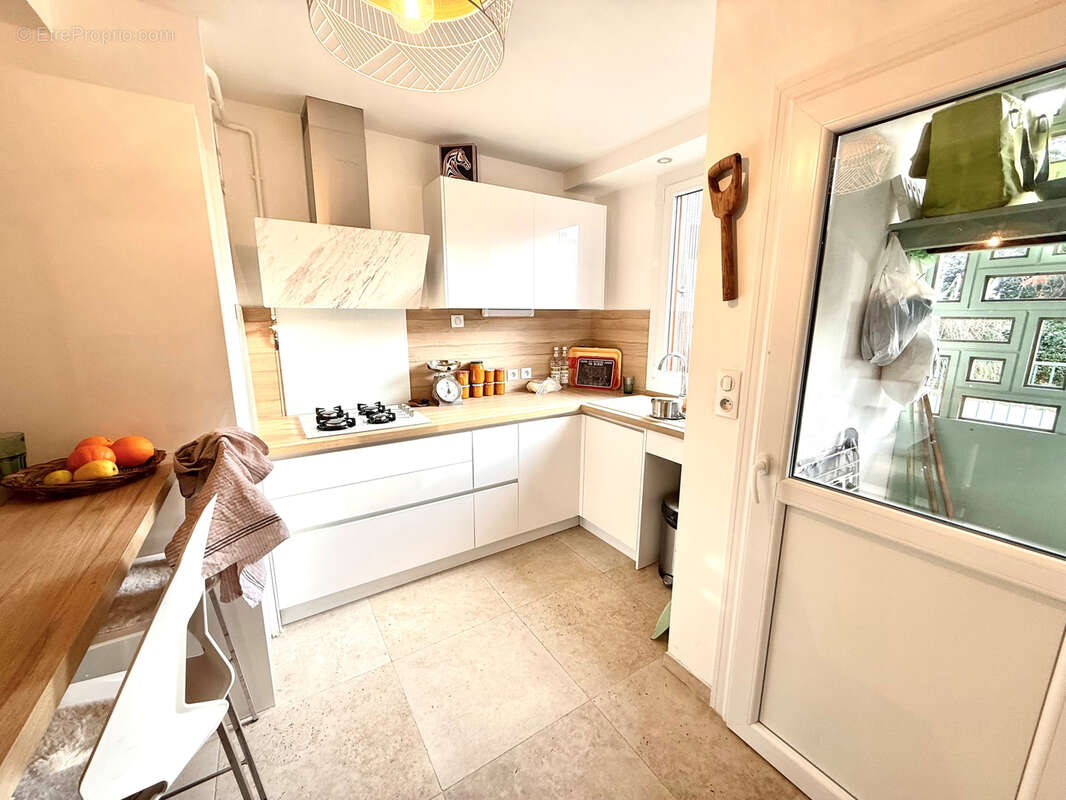 Appartement à MARSEILLE-12E