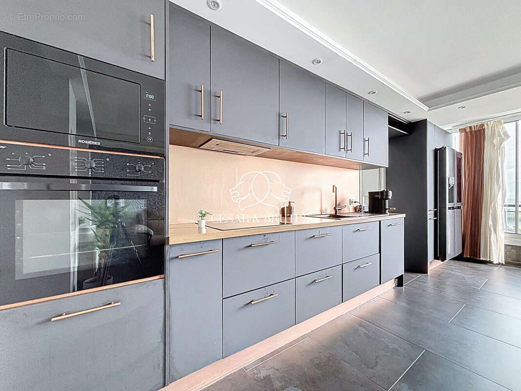 Appartement à LA MULATIERE