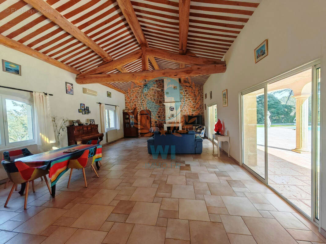 Propriété de charme avec piscine et dépendance - photo 4