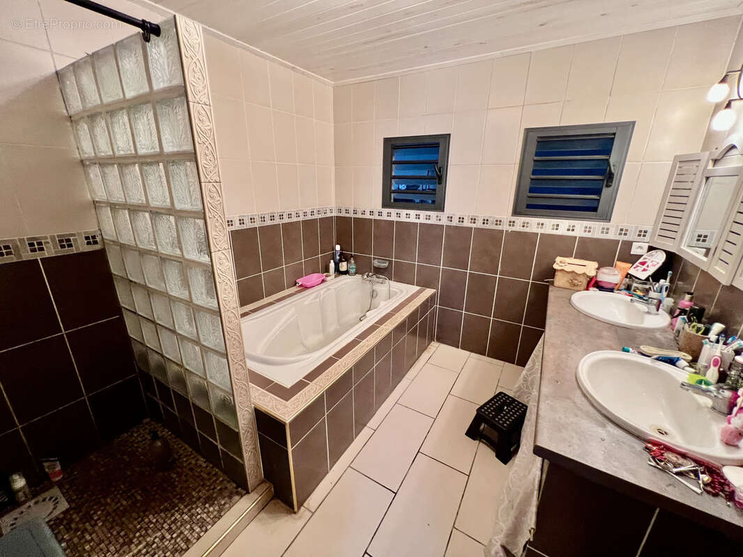 Maison à SAINT-JOSEPH