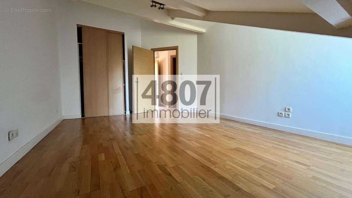 Appartement à ARCHAMPS