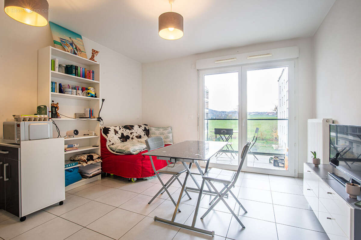 Appartement à SEYNOD