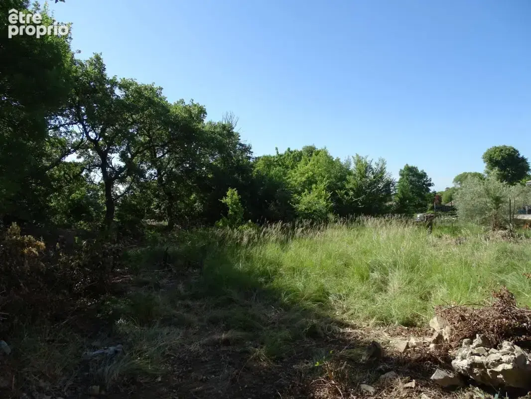 Lussan - Terrain à bâtir de 600 m² en secteur naturel - photo 7