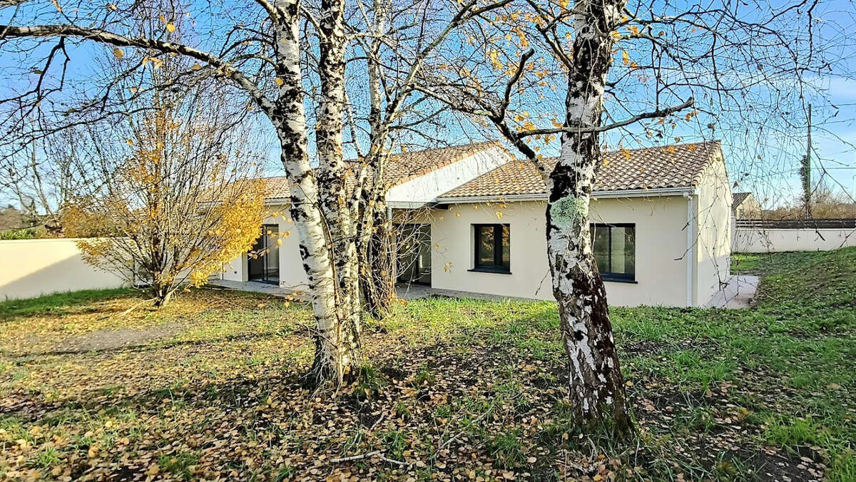 Maison à EYRANS