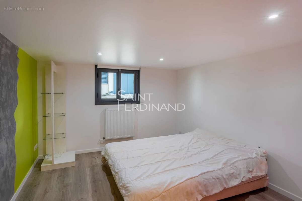 Maison à SARTROUVILLE