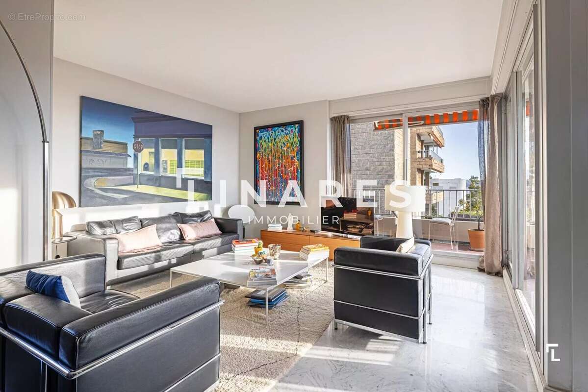 Appartement à MARSEILLE-7E