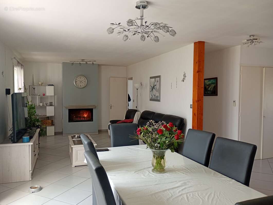 Maison à LOUZAC-SAINT-ANDRE