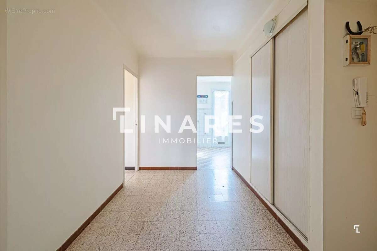Appartement à MARSEILLE-3E
