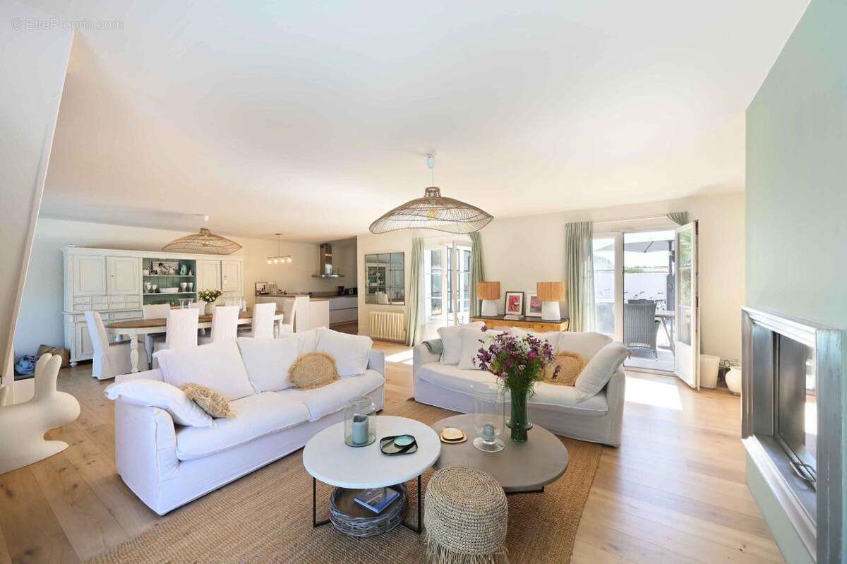 Jolie maison de famille A vendre Saint Clément Des Baleines - photo 13