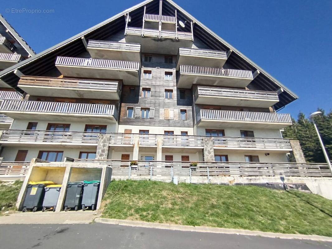 Appartement à BESSE-ET-SAINT-ANASTAISE