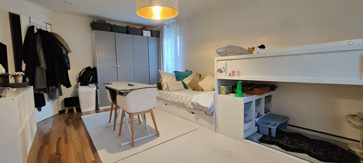 Appartement à LOUVRES