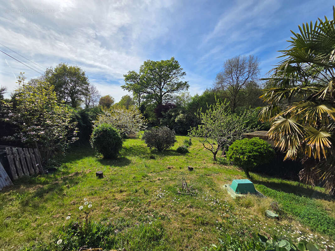 Maison à BEAUFOU
