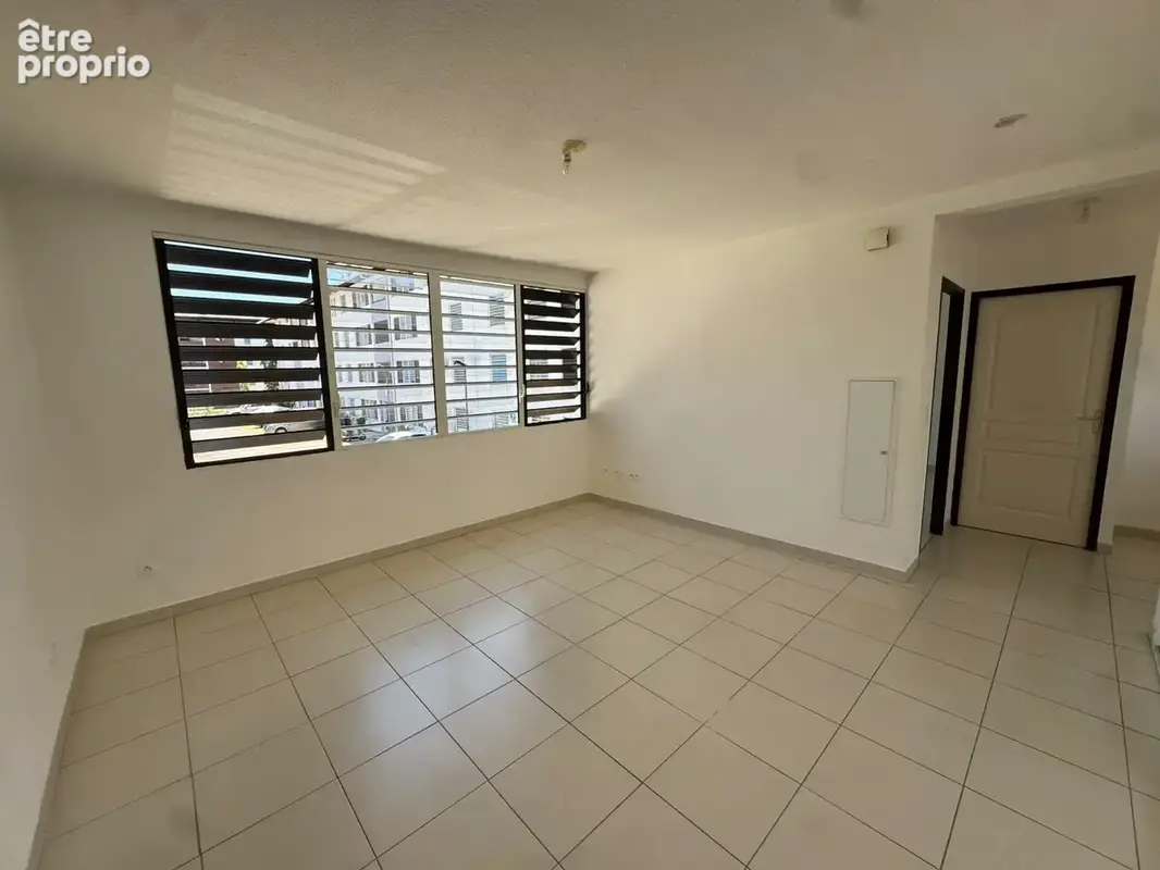 Appartement 2 pièces 45 m² à vendre à Cayenne (97300) - photo 4