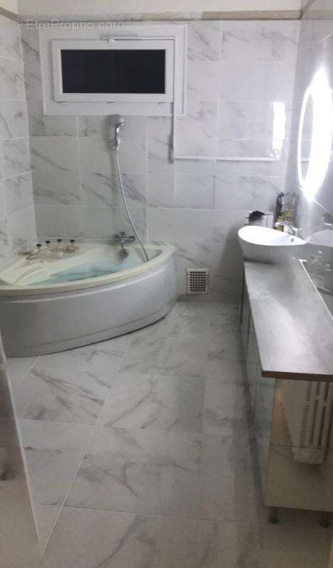 Maison à vendre 7 pièces LEZOUX (63) - photo 5