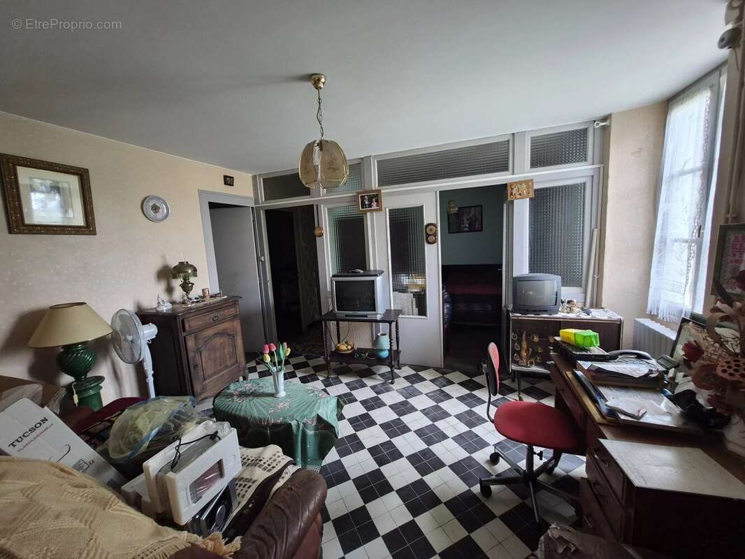 Maison à CEAUX-EN-COUHE