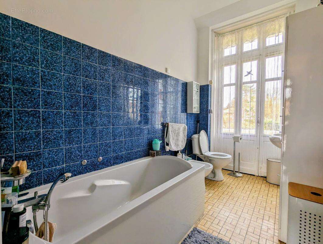 Maison à SARLIAC-SUR-L'ISLE