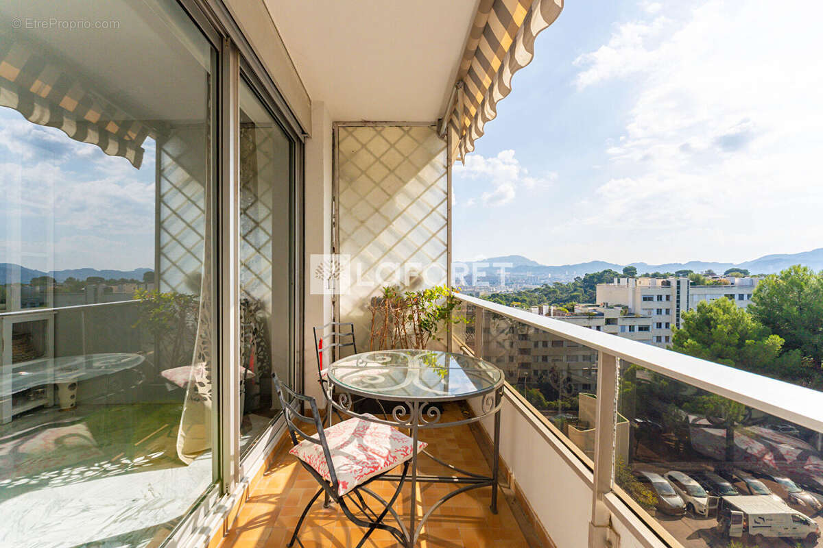 Appartement à MARSEILLE-8E
