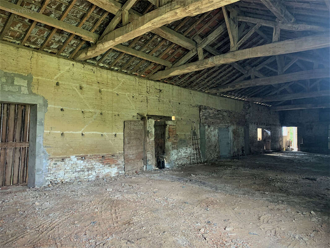 Maison à SAINT-JEAN-SUR-REYSSOUZE