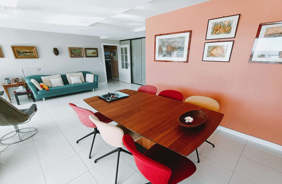 Appartement à FREJUS