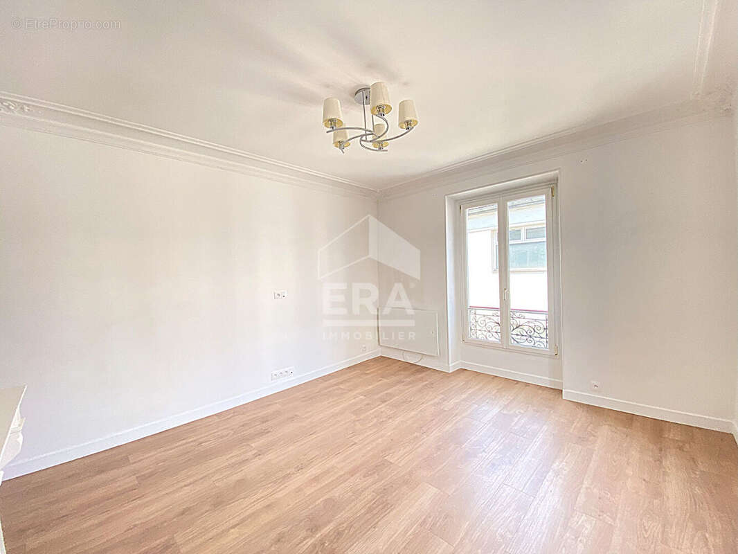 Appartement à LEVALLOIS-PERRET