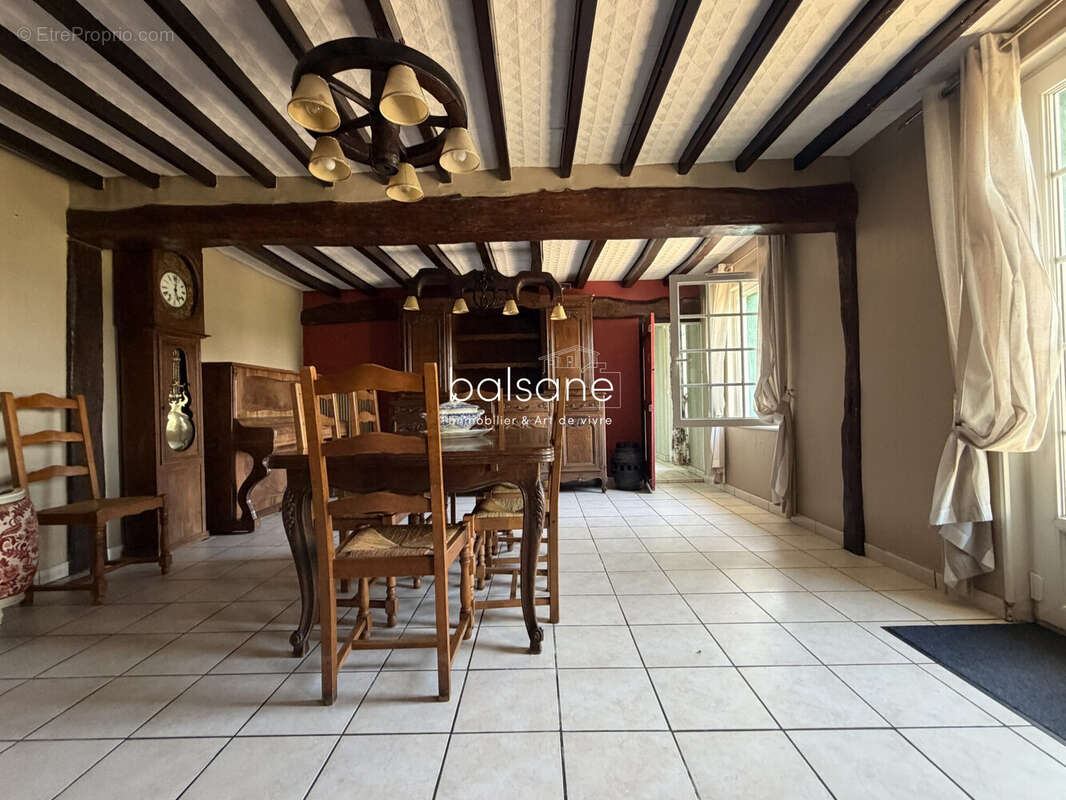 Maison 103 m² à Sassetot-Le-Malgarde  - photo 5