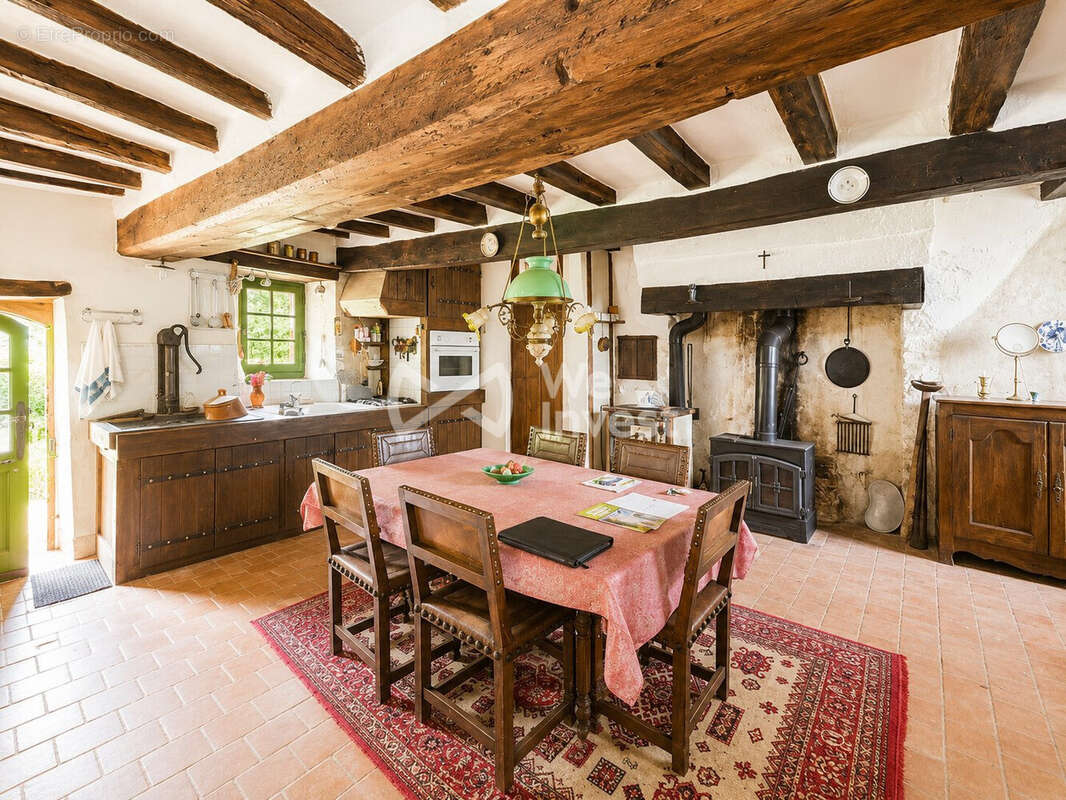 Maison 357 m² à Saint-Loup-Du-Dorat  - photo 3