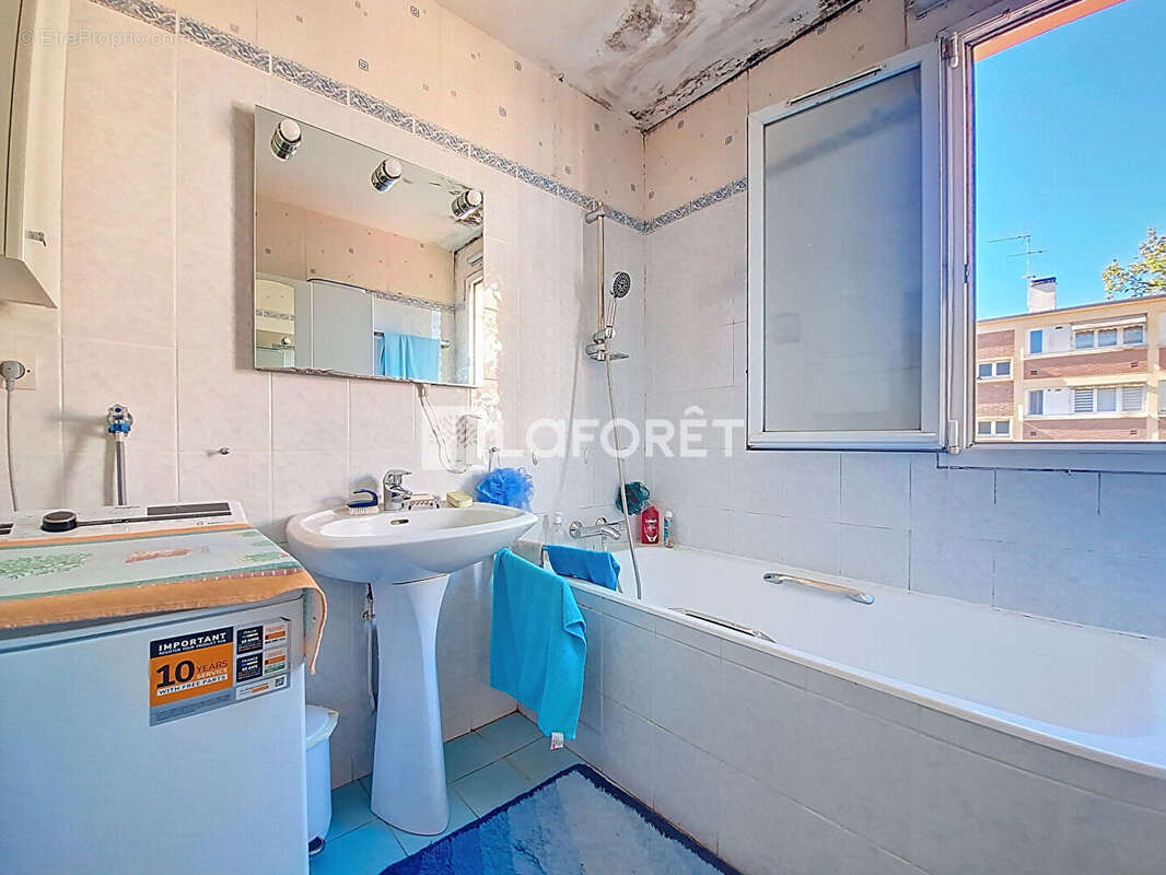 Appartement à VERNEUIL-SUR-SEINE