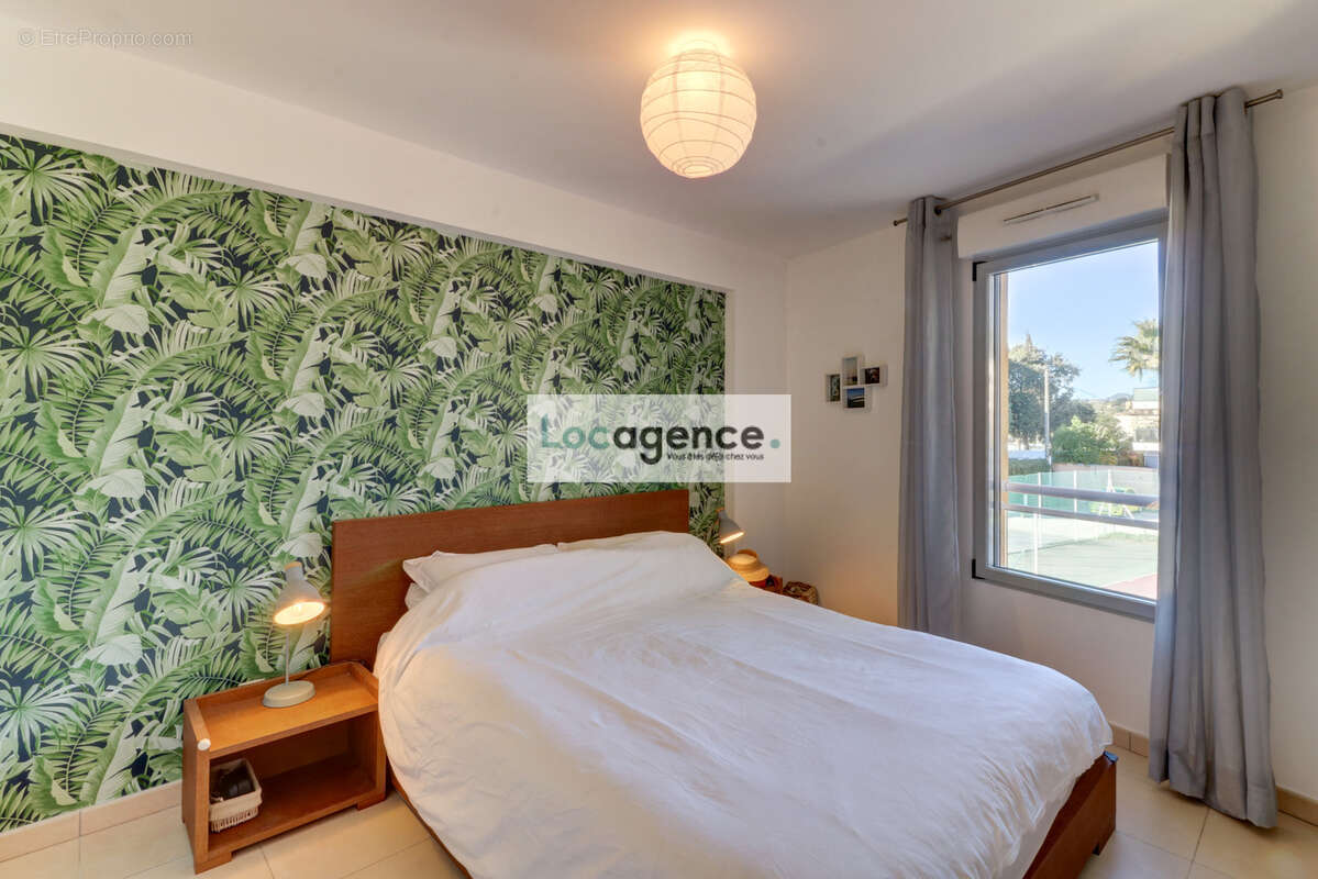 Appartement à MANDELIEU-LA-NAPOULE