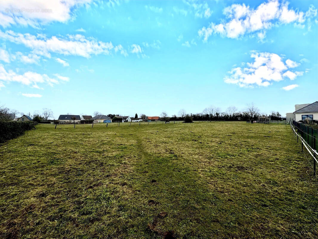 Terrain à SAINT-NICOLAS-D&#039;ALIERMONT