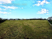 Terrain à SAINT-NICOLAS-D&#039;ALIERMONT