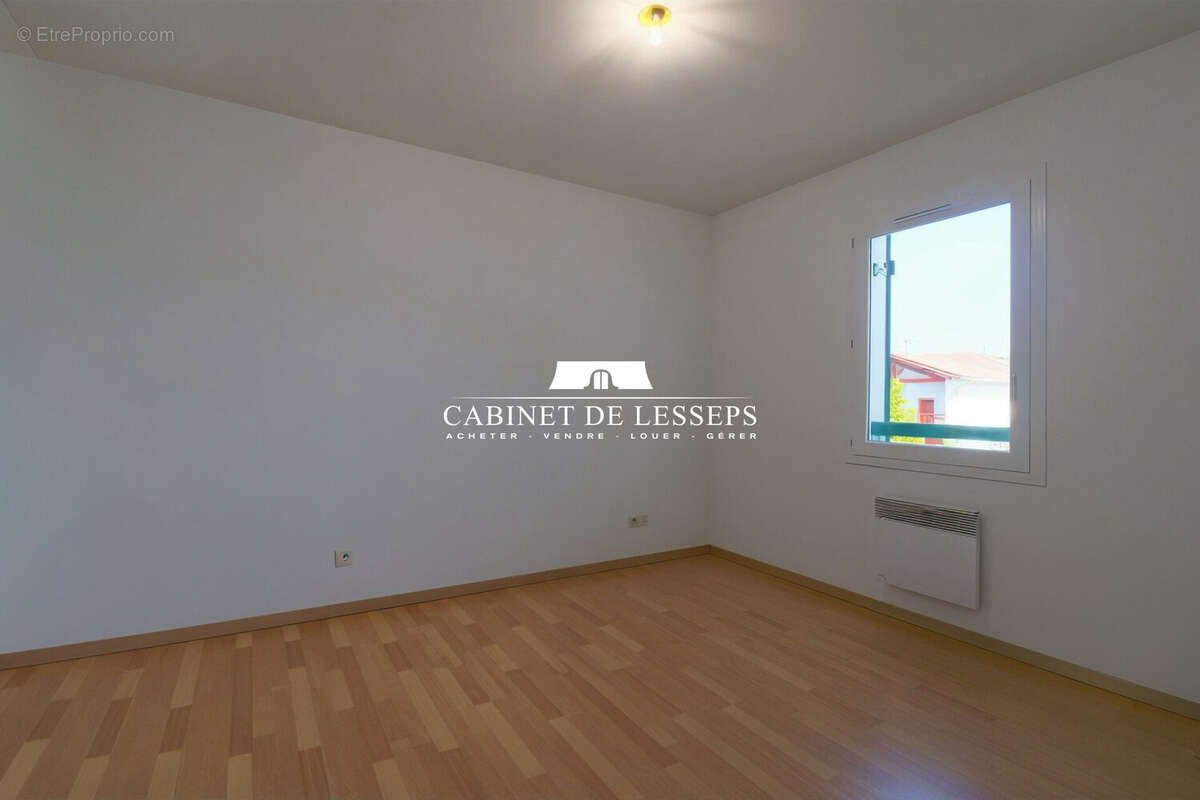 Appartement à USTARITZ