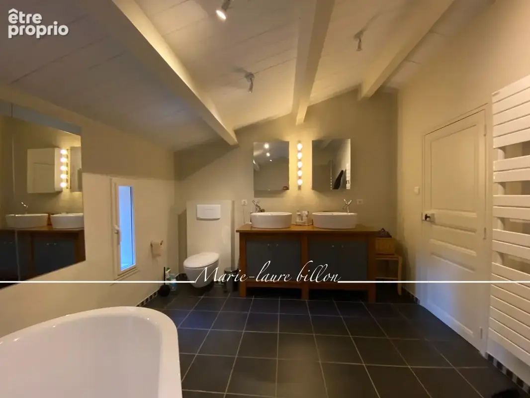 Maison à vendre 7 pièces SAINT HILAIRE DE RIEZ (85), longère+sa maison d'amis+annexes+piscine , parcelle 6000 m2 - photo 7