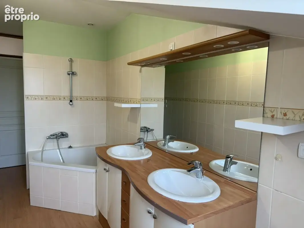 Maison 5 pièces 127 m² à vendre à Chateauroux (36000) - photo 5