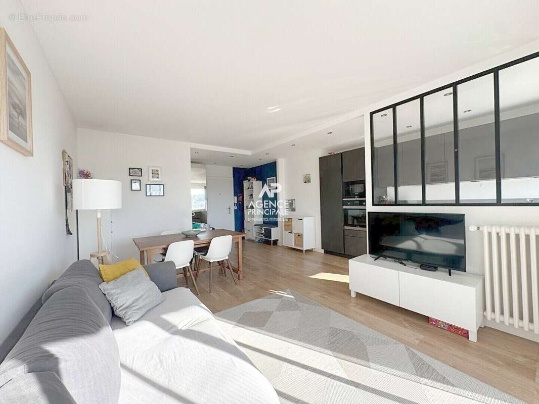 Appartement à CHAVILLE