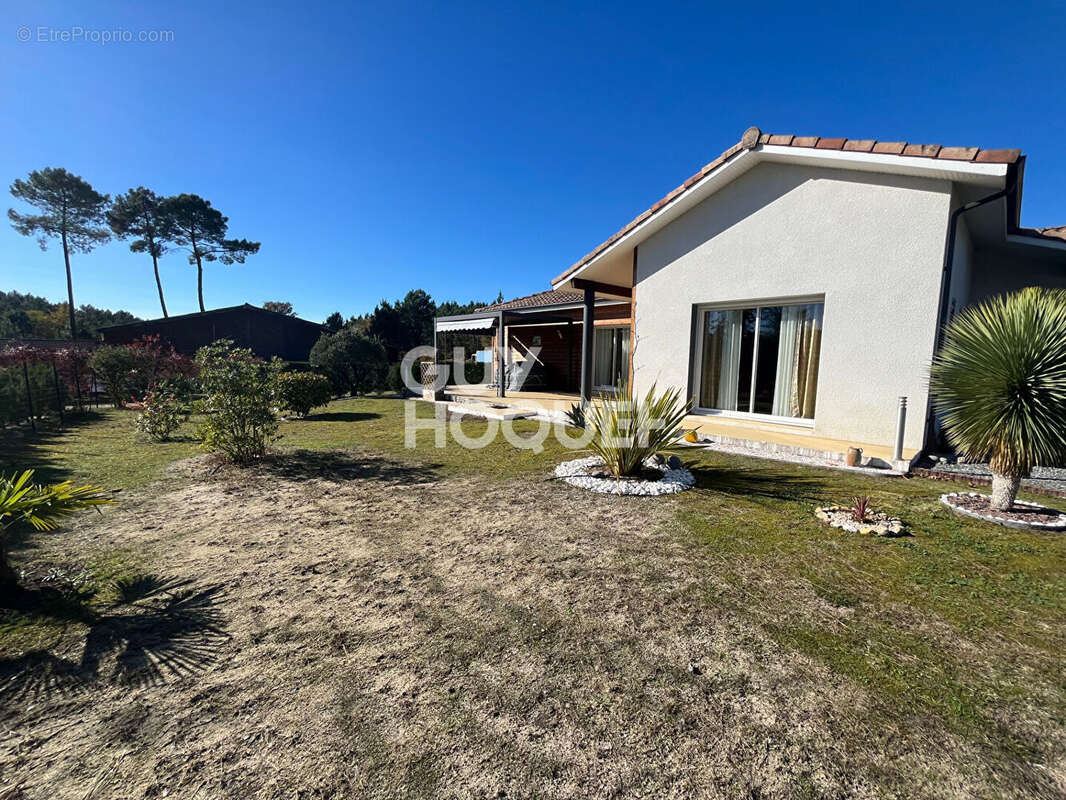 Maison à ONESSE-ET-LAHARIE