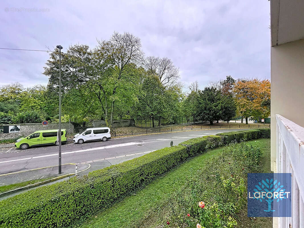 Appartement à CHILLY-MAZARIN