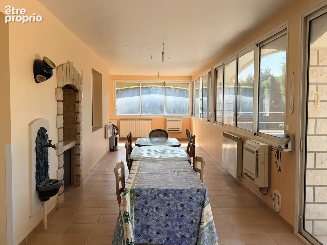 Maison familiale 214 m2 sur un terrain de 2155 m2 - photo 8