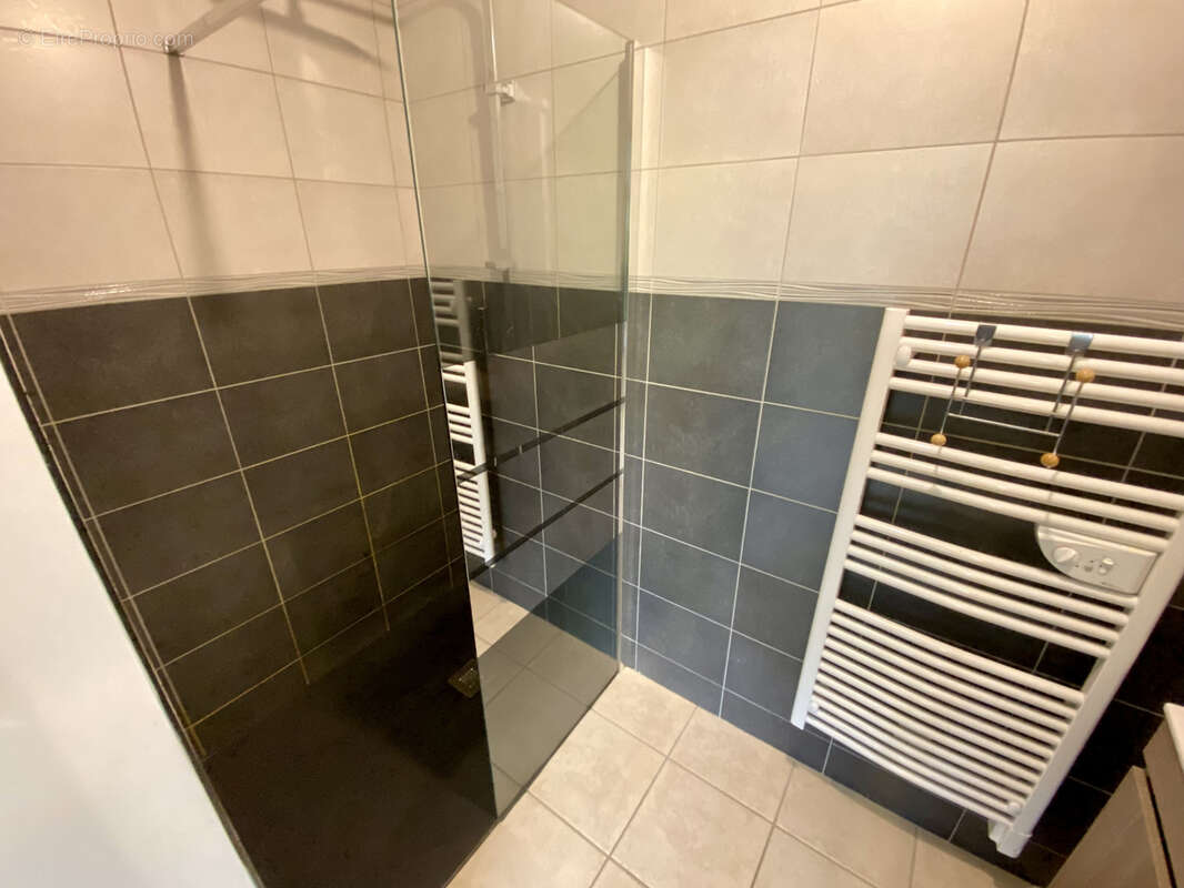 Maison à SAINT-MARTIN-DE-LA-PORTE